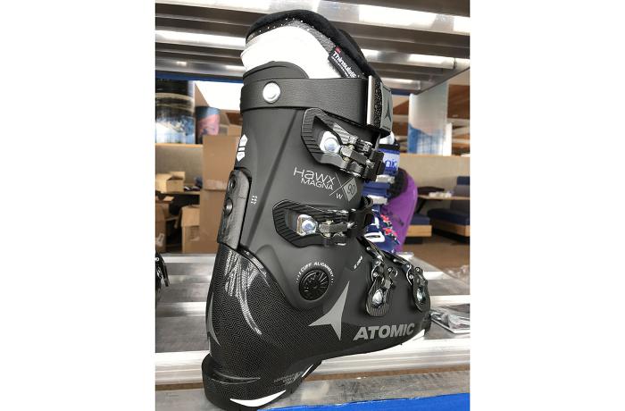 2017-18 Atomic Hawx Magna 90 W at America's Best Bootfitters Boot Test 