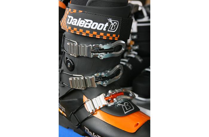 2017-18 Daleboot VFF Pro Women's at America's Best Bootfitters Boot Test 
